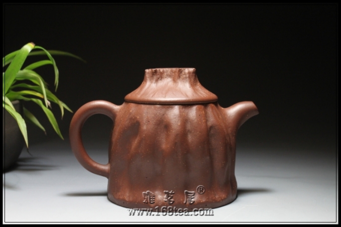 Ƭ 081.jpg
